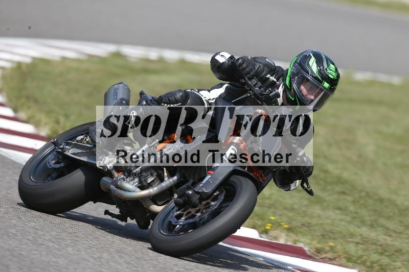 Archiv-2025/49 26.08.2025 Cornu Master School ADR/rot-rouge/38